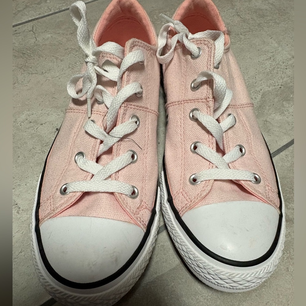 Converse Kids Light Pink Sneakers